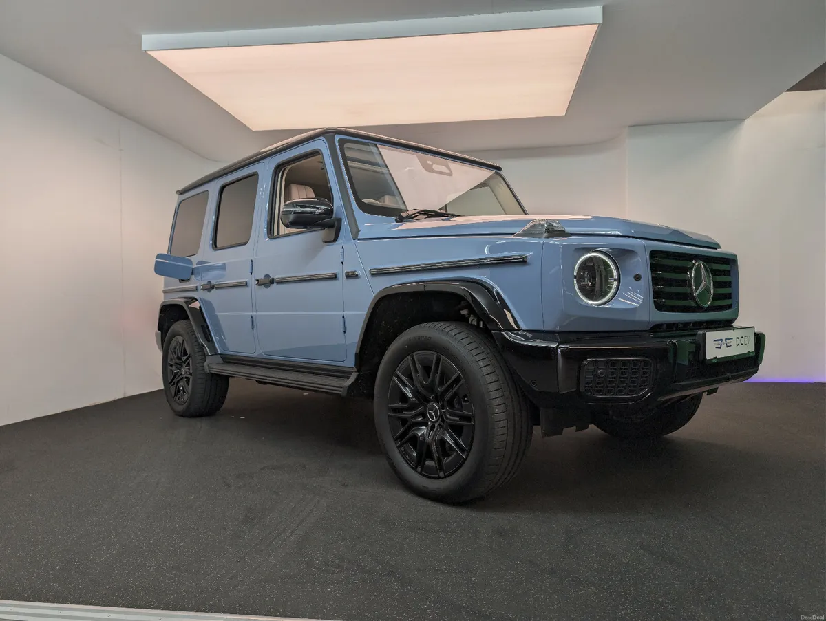 Mercedes-Benz G-Class 2025 - Image 2