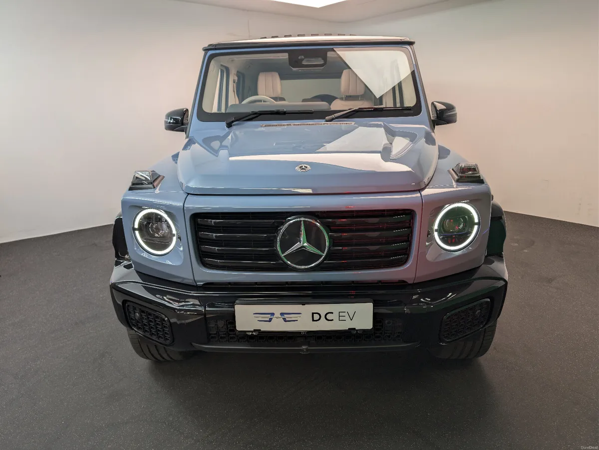 Mercedes-Benz G-Class 2025 - Image 5