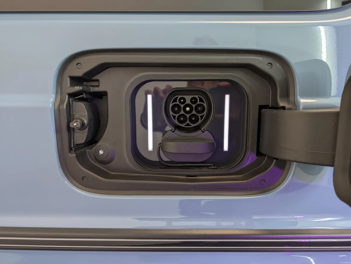 Mercedes-Benz G-Class 2025 - Image 6