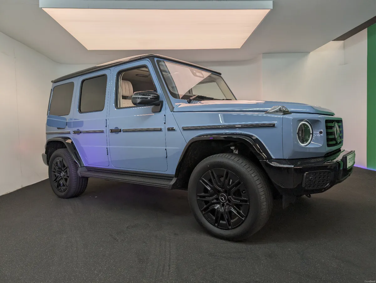 Mercedes-Benz G-Class 2025 - Image 4