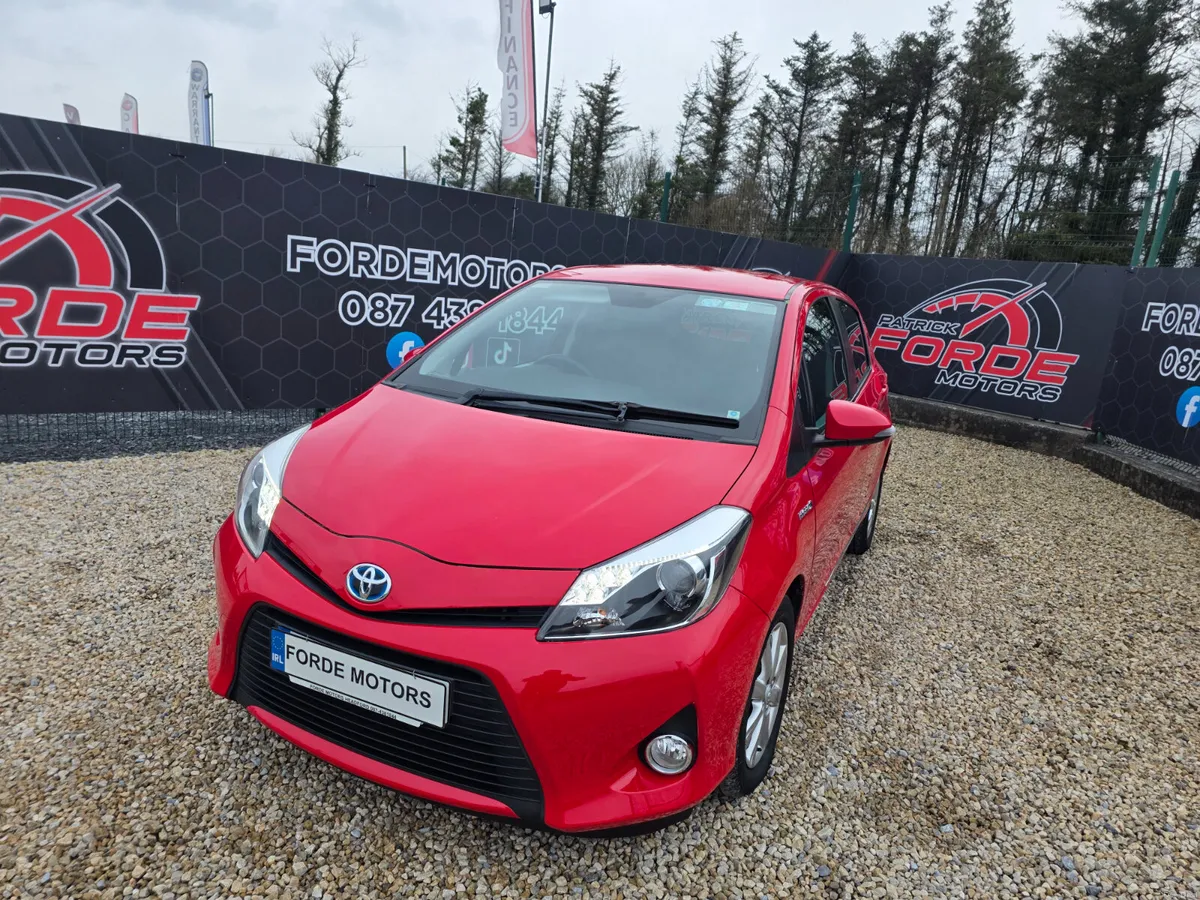 Toyota Yaris Automatic 2014 - Image 2
