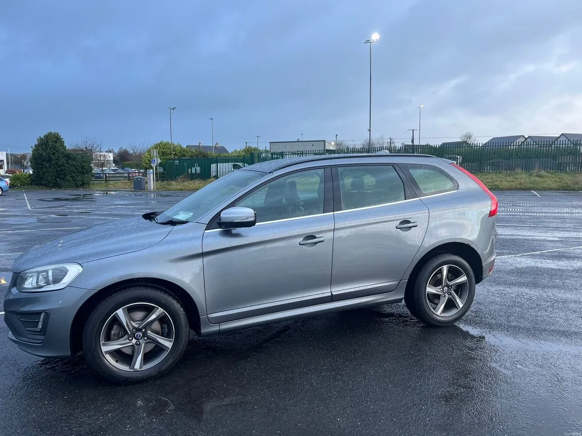 Volvo XC60 2016 - Image 2