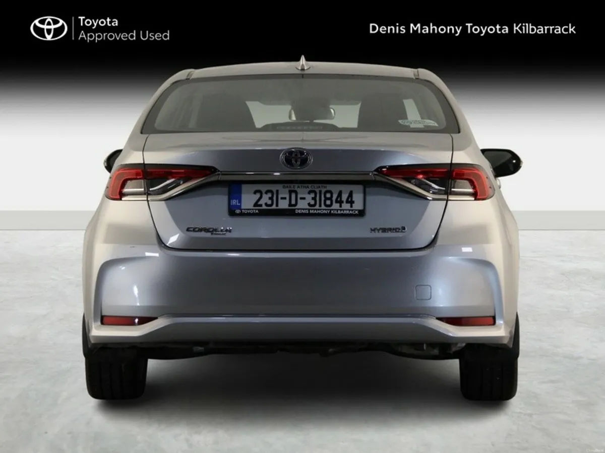 Toyota Corolla LUNA SALOON - Image 4