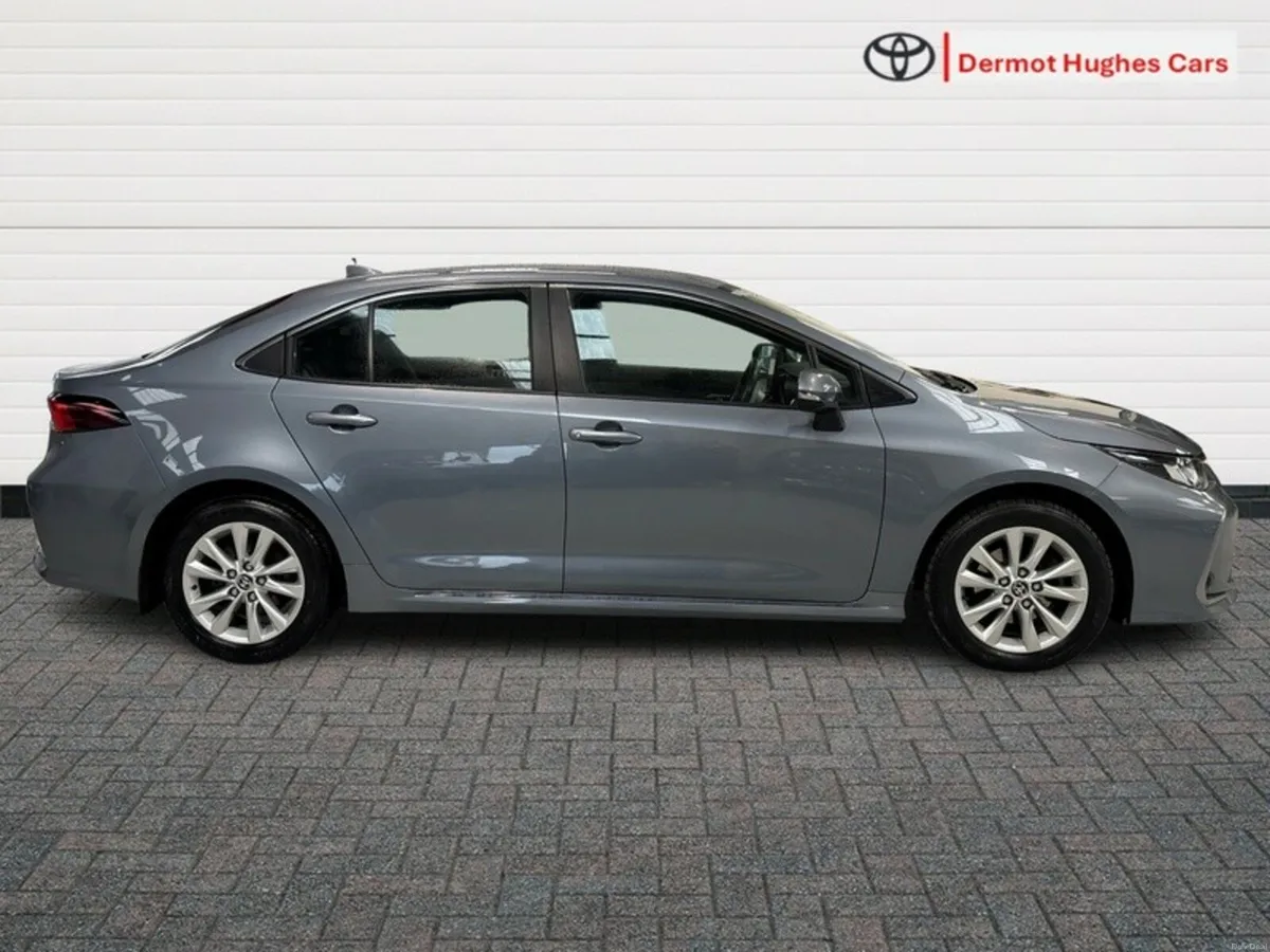 Toyota Corolla LUNA SALOON 4DR AUTO - Image 3