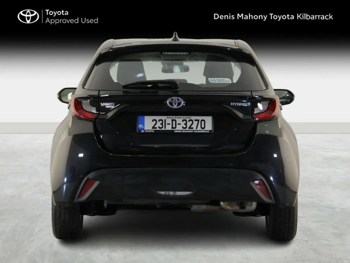 Toyota Yaris YARIS 1.5 HYBRID LUNA - Image 4