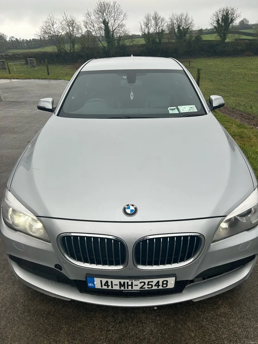 BMW 7 series - Image 1