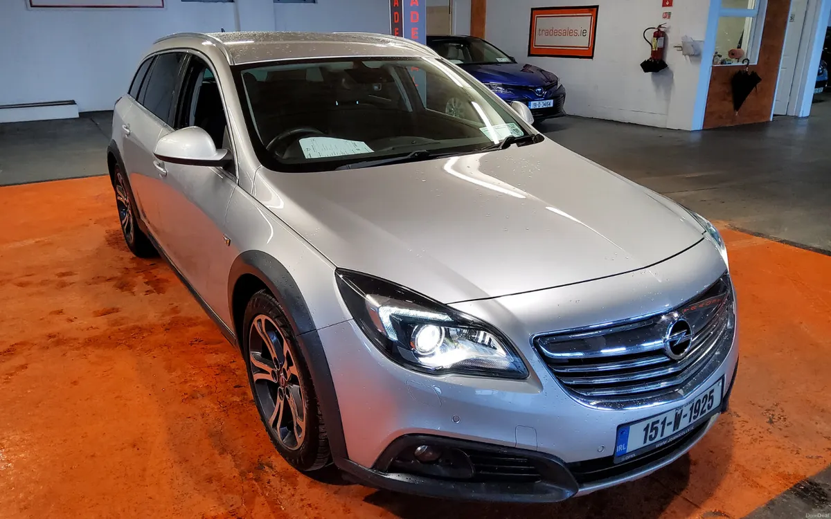 Opel Insignia 2015 - Image 1
