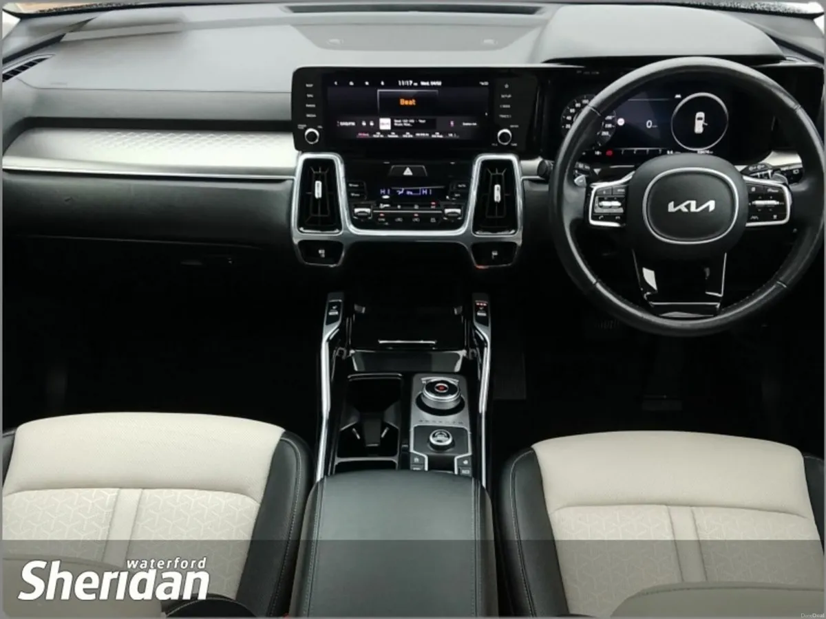 Kia Sorento 2.2 K3 4X2 Diesel 7 seats - Image 5
