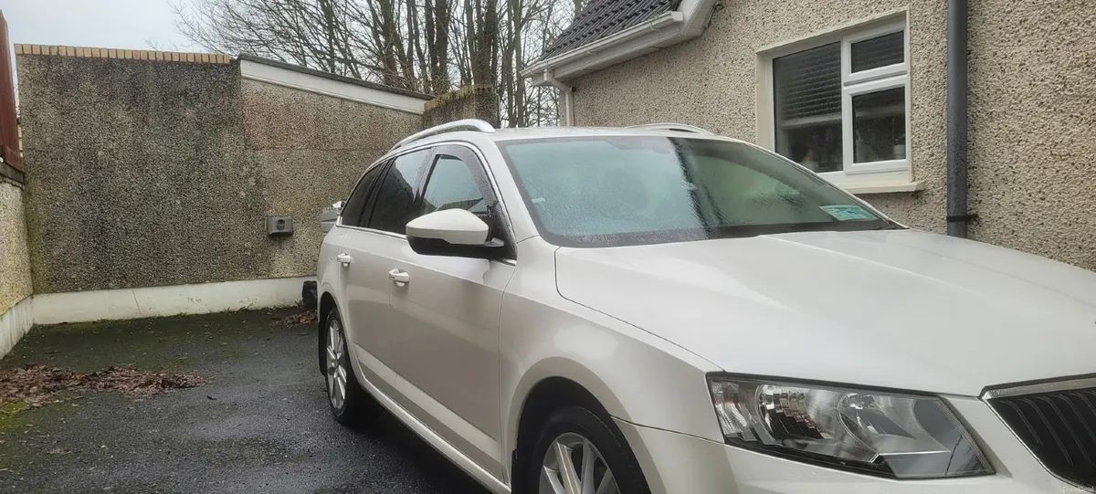 Skoda Octavia Combi 2015, 2.0Liter, DSG, 150BHP - Image 1