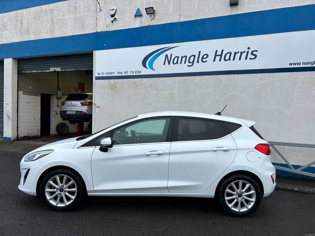 Ford Fiesta - Image 2