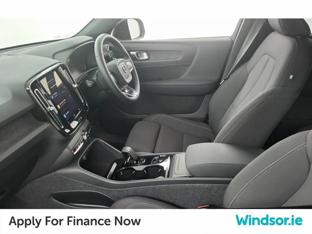 Volvo XC40 Recharge 238hp RWD Plus - Image 4