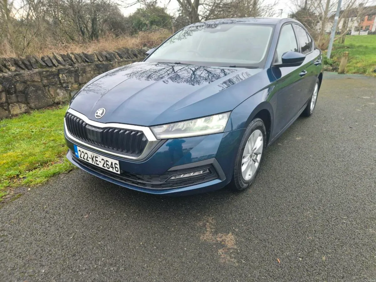 22 Skoda octavia 2.0TDI hatchback - Image 2