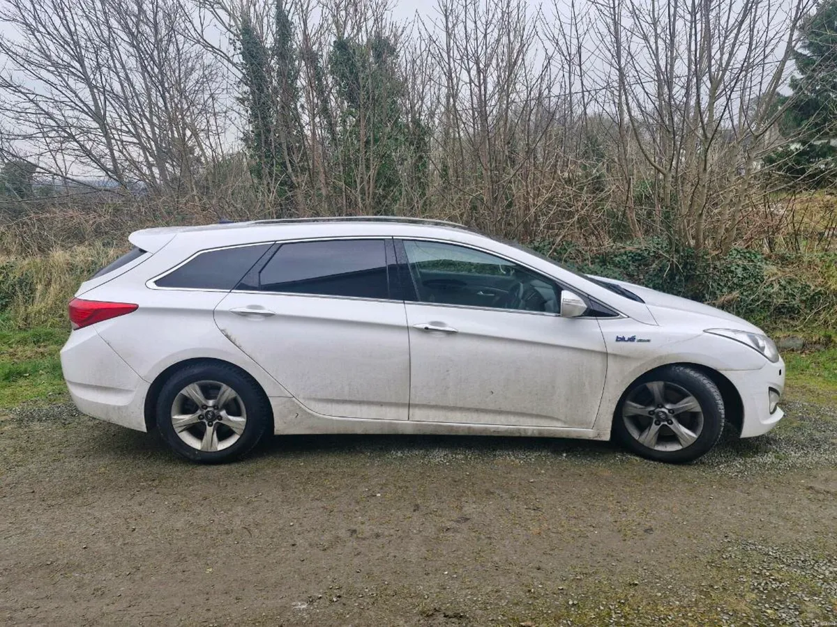 HYUNDAI i40 I CW (VF) 1.7 CRDi - Image 4