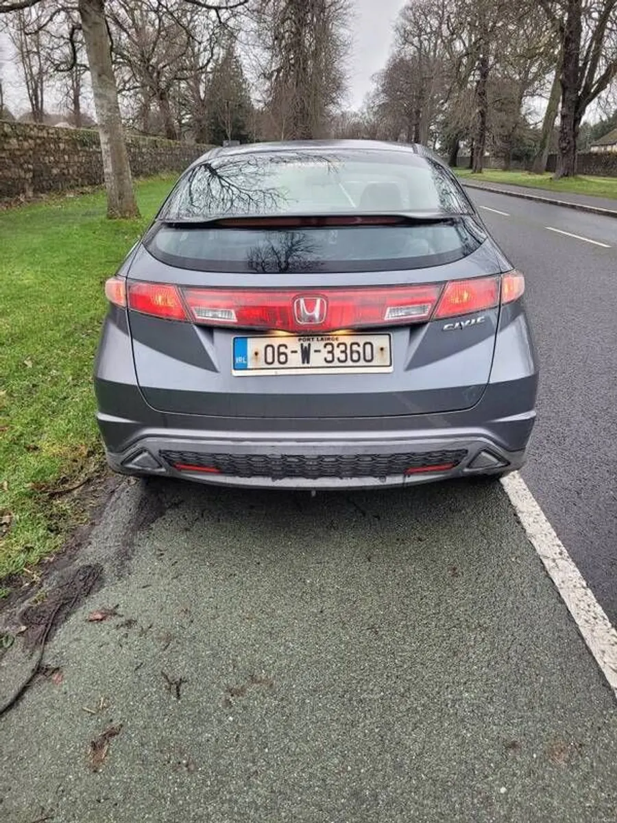 2006 Honda Civic - Image 2