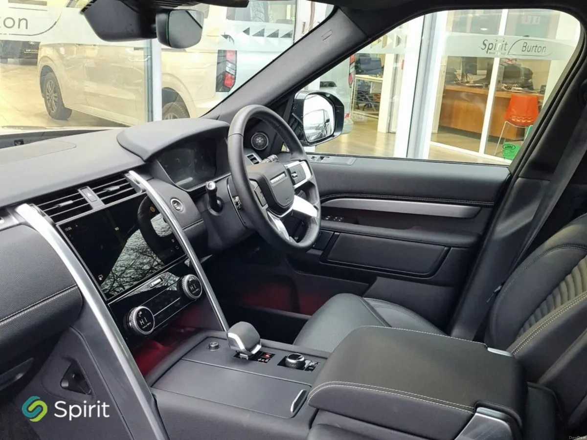Land Rover Discovery D350 DYNAMIC HSE - Image 3