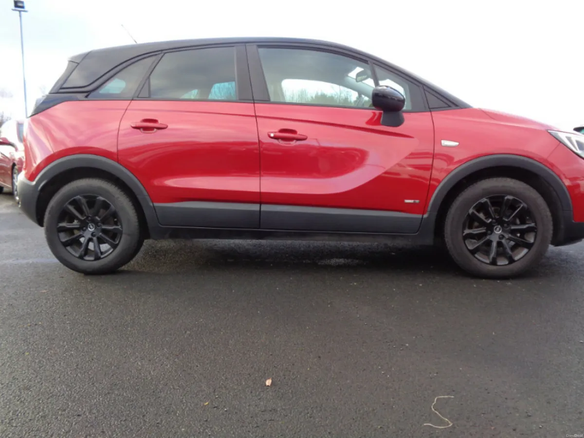 Opel Crossland 1.2 Petrol Sri 5sp 5DR - Image 3