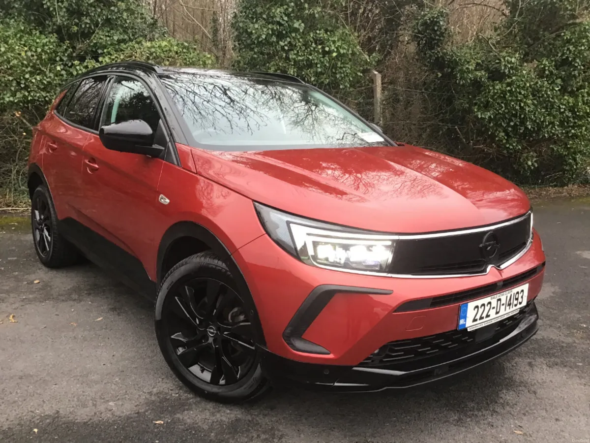 Opel Grandland SRi 1.2 Petrol AUTOMATIC - Image 1