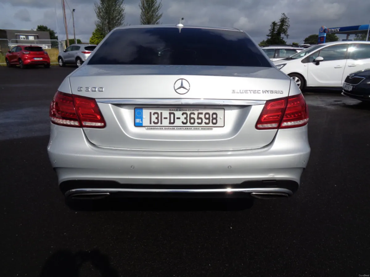 Mercedes-Benz E-Class E300 Bluetec AMG Sport 4DR A - Image 4