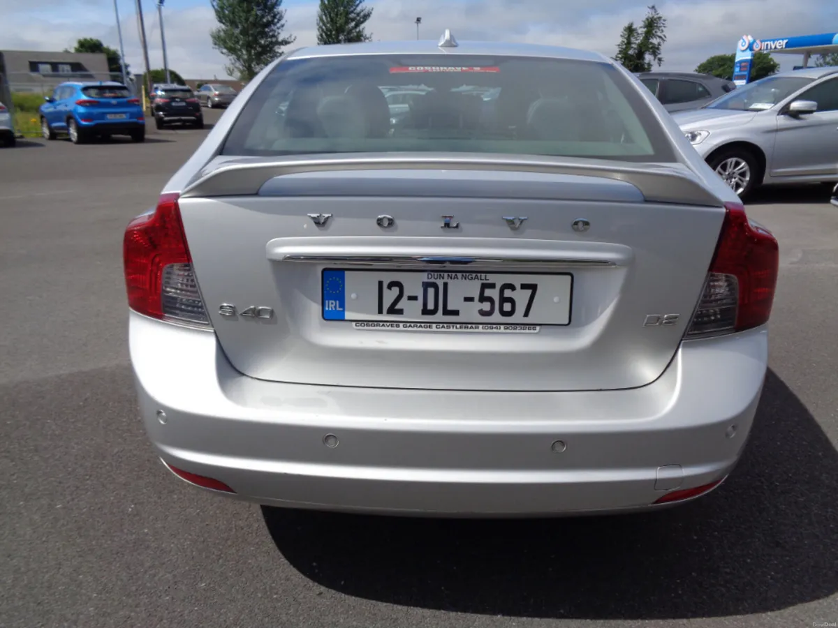 Volvo S40 D2 SE 4DR - Image 4