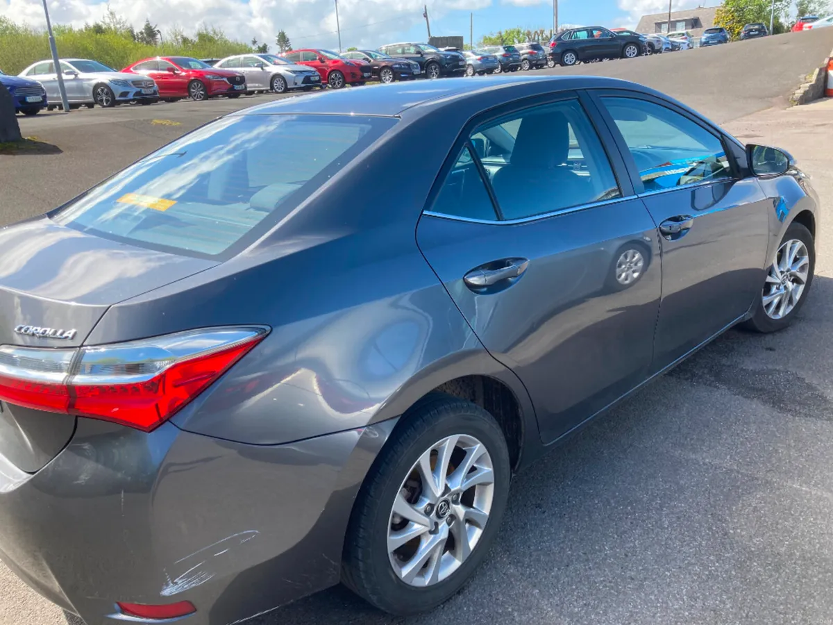 Toyota Corolla 1.4 D4D Luna 4DR - Image 4