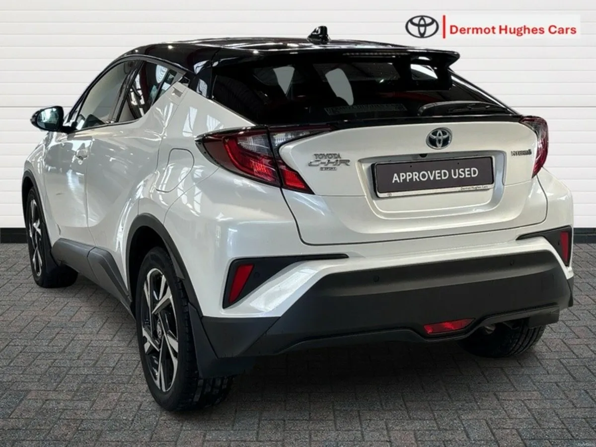 Toyota C-HR HYBRID SPORT BI-TONE 4DR - Image 2