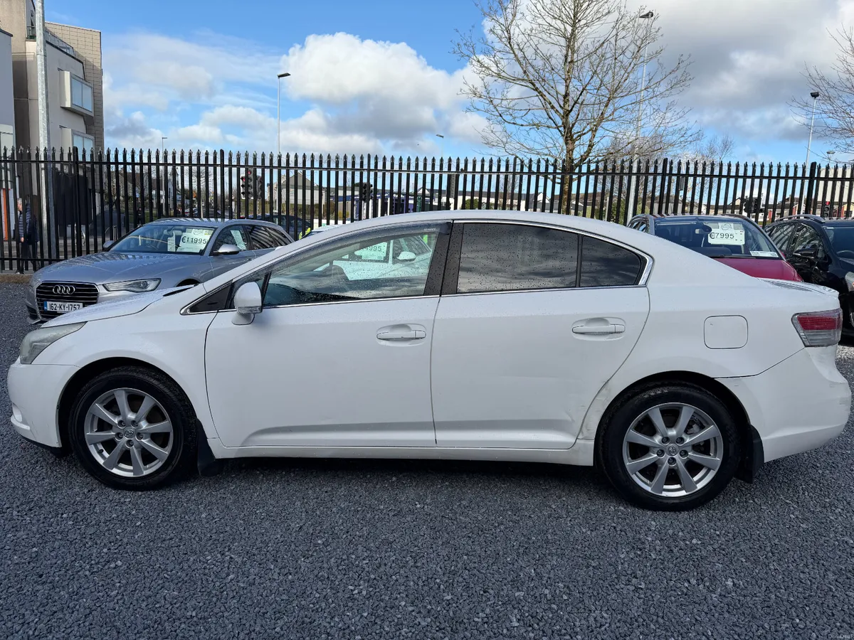 2011 Toyota Avensis 2.0 D-4D Strata - Image 4