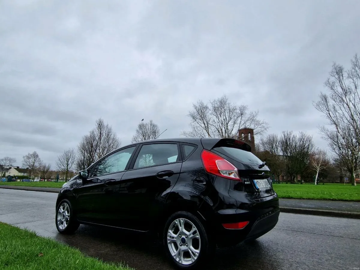 2017 ford fiesta automatic n.c.t2-27 - Image 3