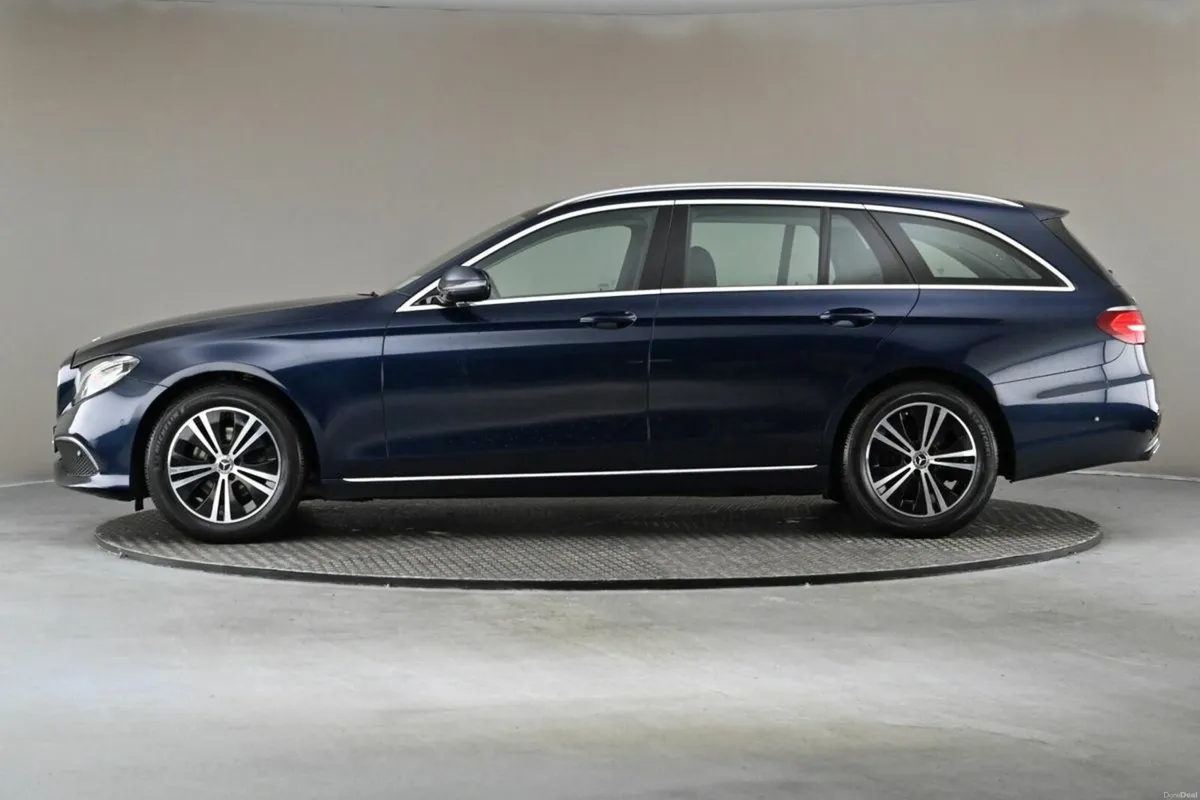 Mercedes-Benz E-Class E220 CDI ESTATE - Image 5