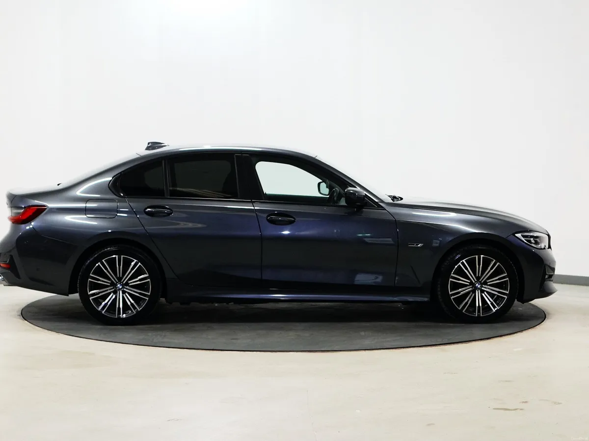 2022 BMW 3-Series 2.0 SE PRO AUTO - Image 3
