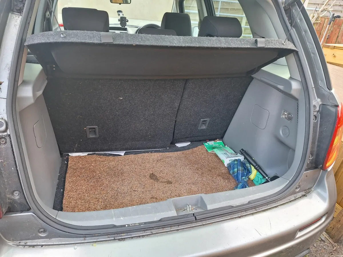 Suzuki SX4 2008 - Image 2