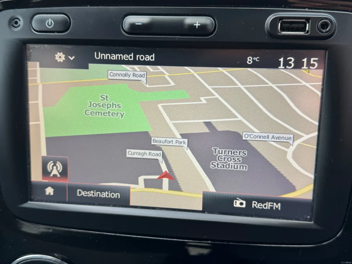 Renault Captur only 32000 kms - Image 4