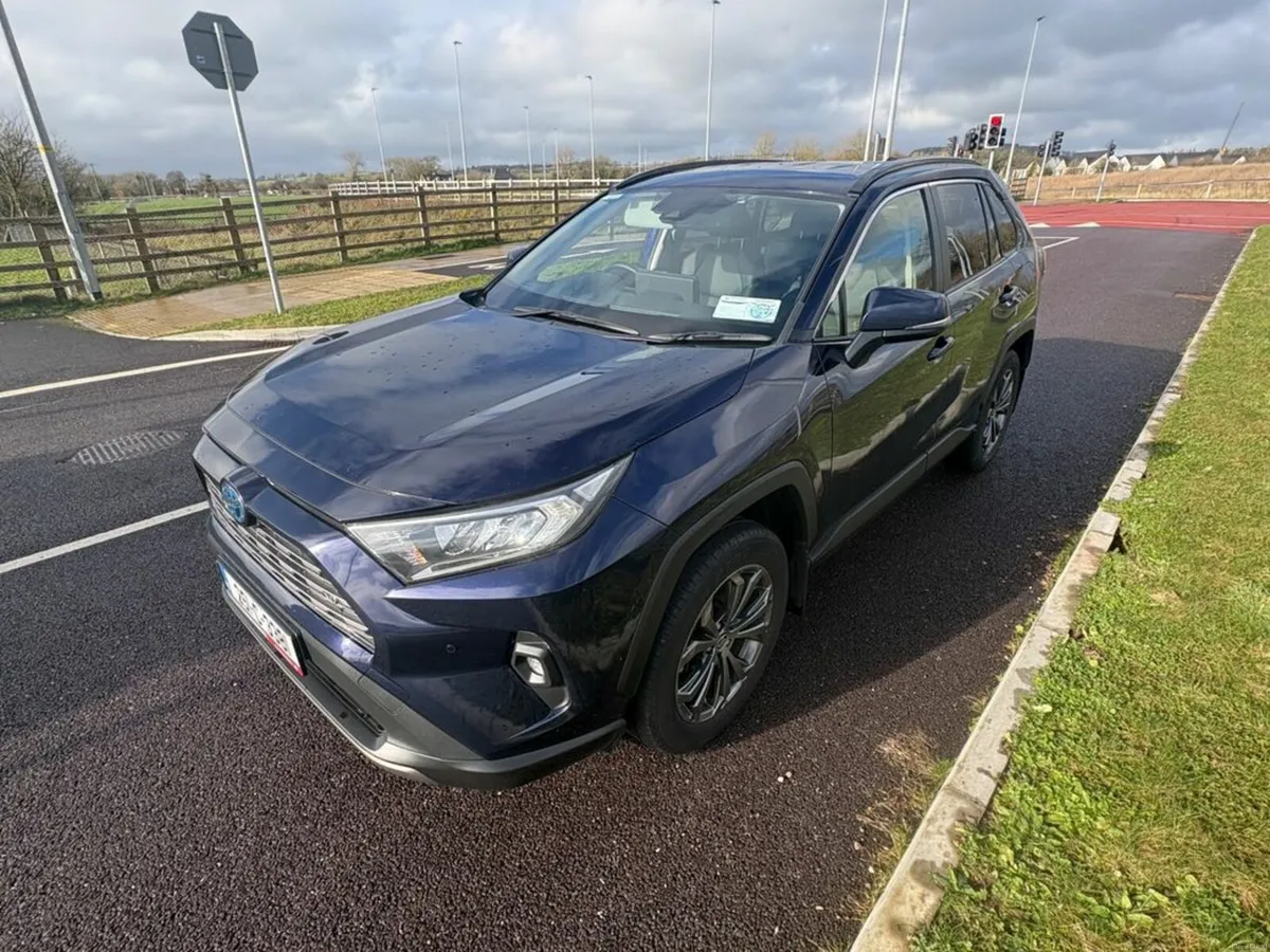 Toyota RAV4 Hybrid SOL - Image 4