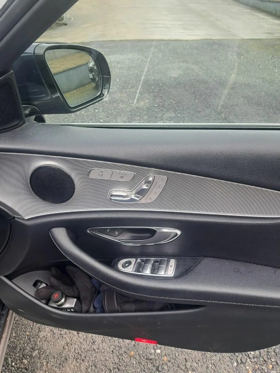 Mercedes-Benz E-Class 2017 - Image 4