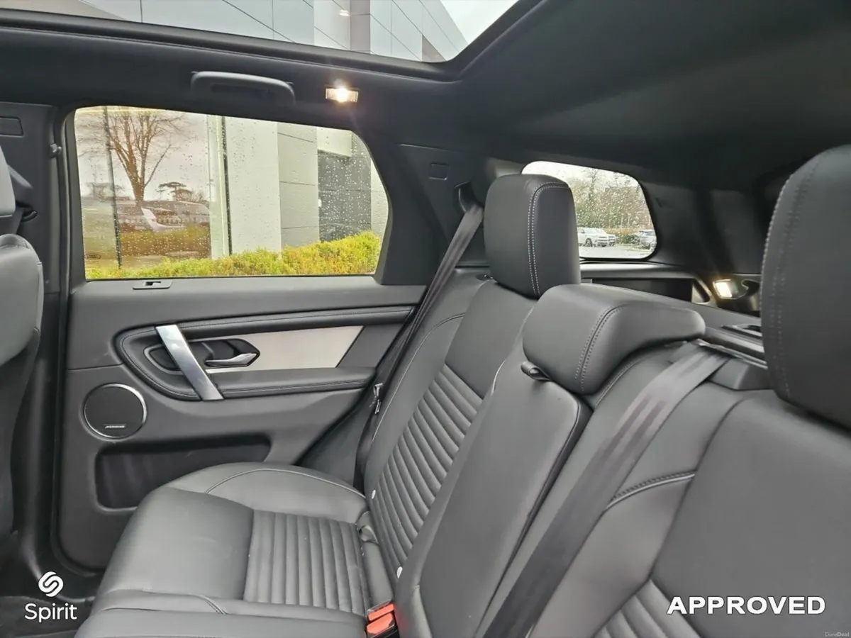 Land Rover Discovery Sport 1.5 I3 PHEV 309 PS Dyn - Image 5
