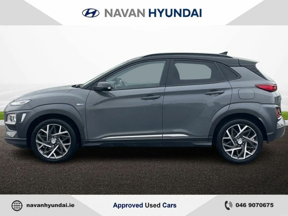 Hyundai KONA 1.6 GDI Hybrid Executive Two Tone Roo - Image 4