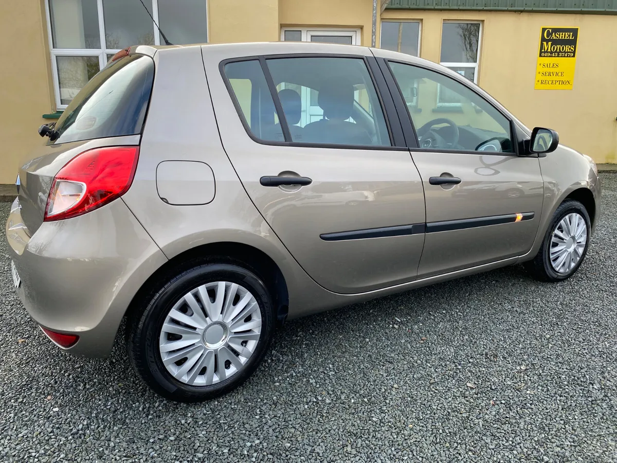 Exceptionaly Clean & Well Maintained Car - Image 2