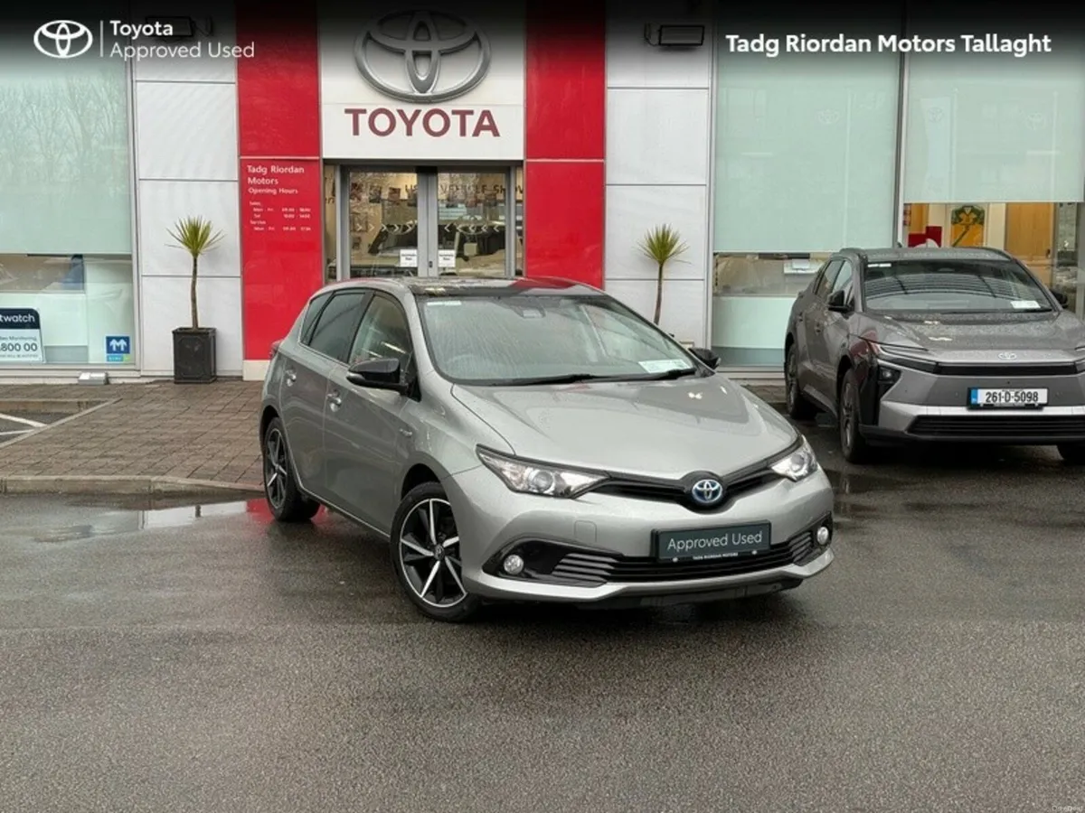 Toyota Auris HYBRID LUNA SPORT 4DR AUTO HYBRID - Image 1