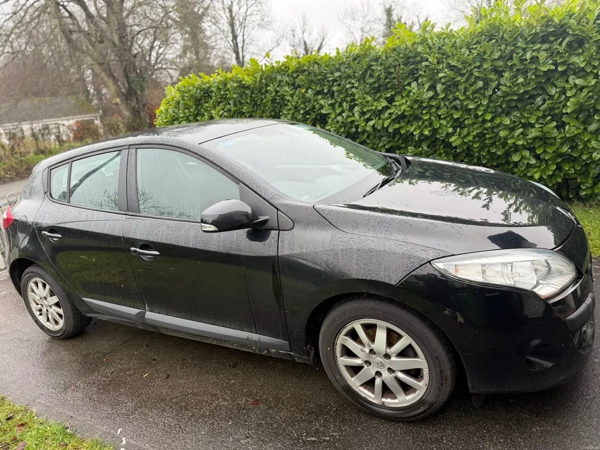 Renault Megane 2011 - Image 2