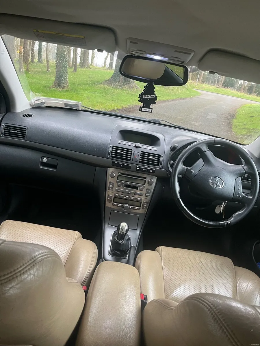 Toyota Avensis - Image 3