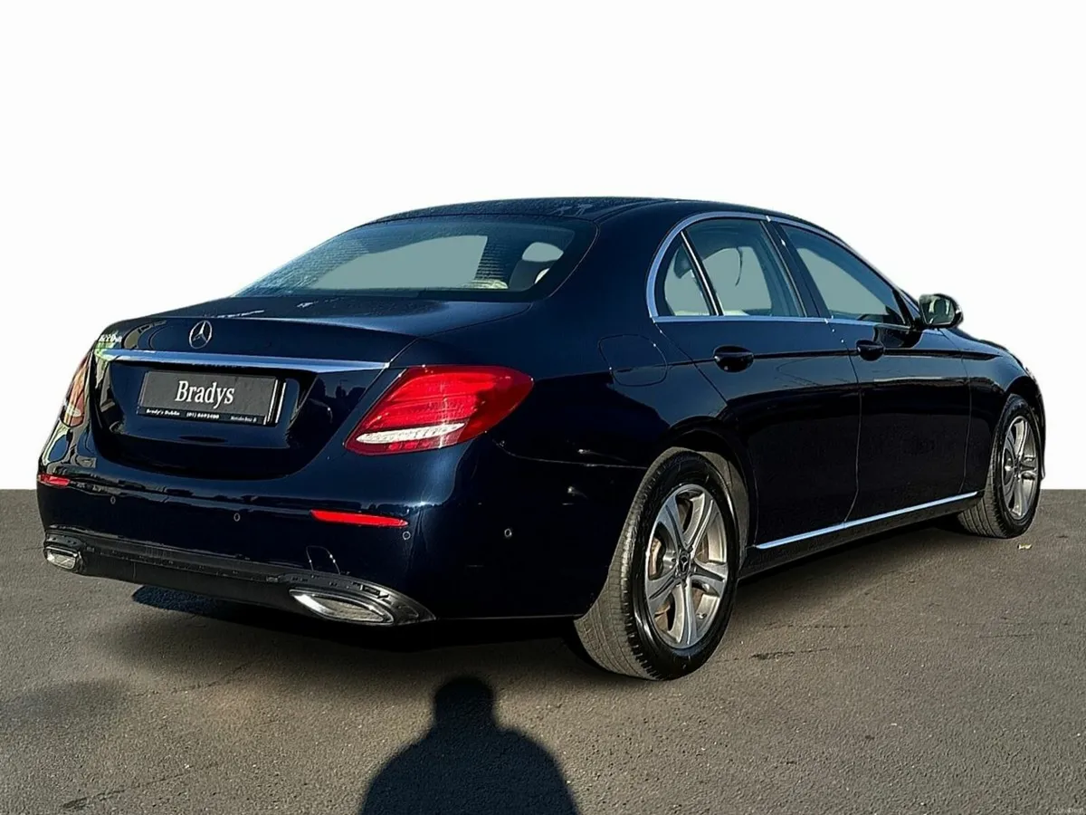 Mercedes-Benz E-Class E220d Avantgarde--Beige Leat - Image 4