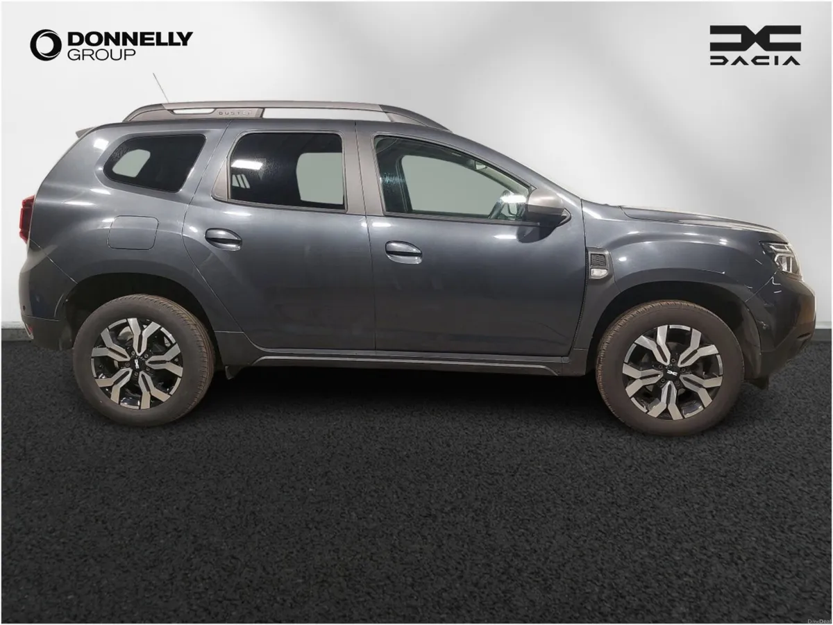 Dacia Duster Estate Journey - Image 3