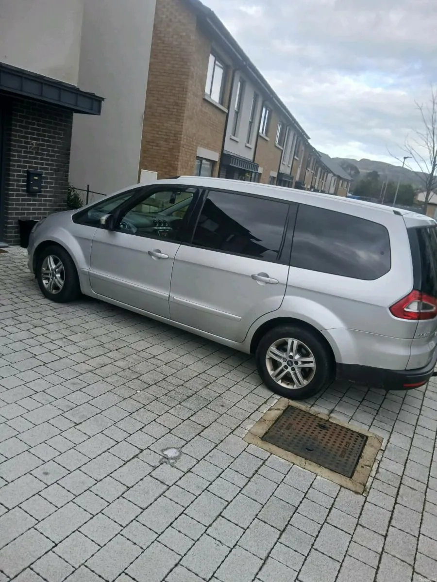 STUNNING FORD GALAXY - Image 2