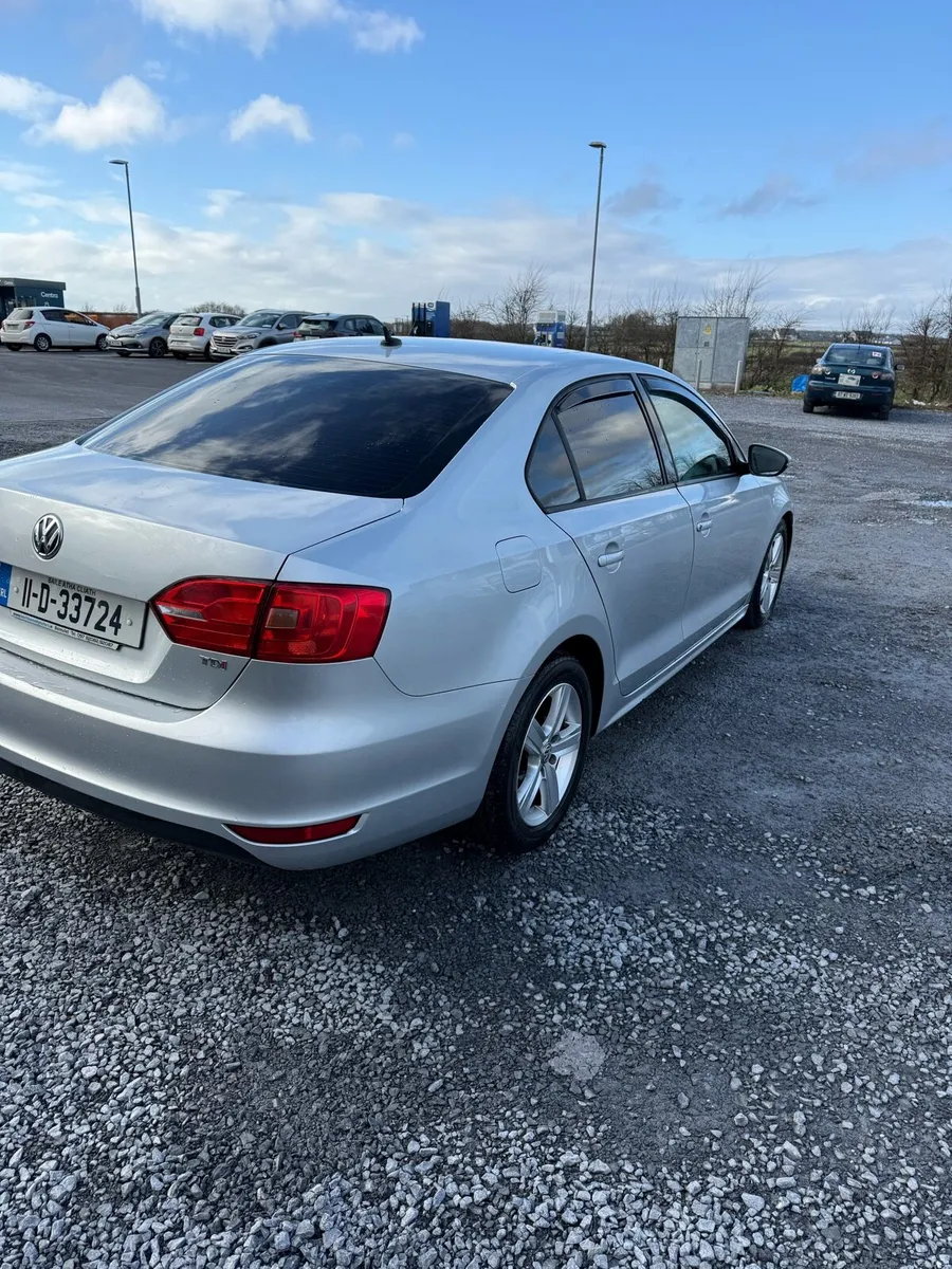 Volkswagen Jetta - Image 3