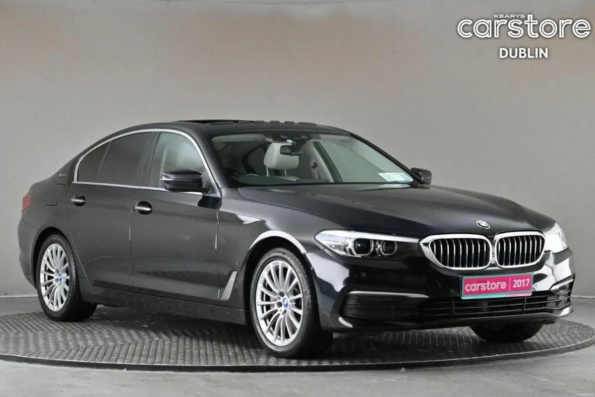 BMW 5-Series 530E G30 SE **BEIGE LEATHER**EL. SUNR - Image 1