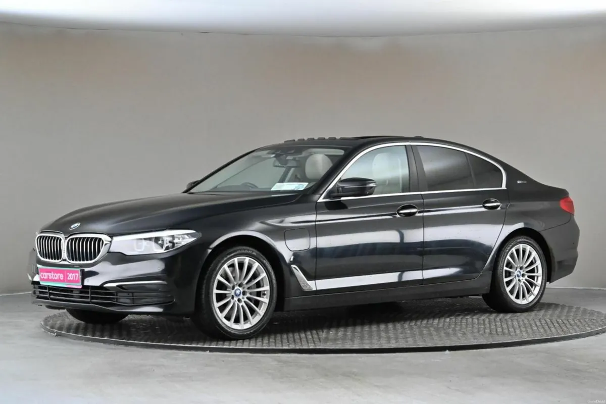 BMW 5-Series 530E G30 SE **BEIGE LEATHER**EL. SUNR - Image 4