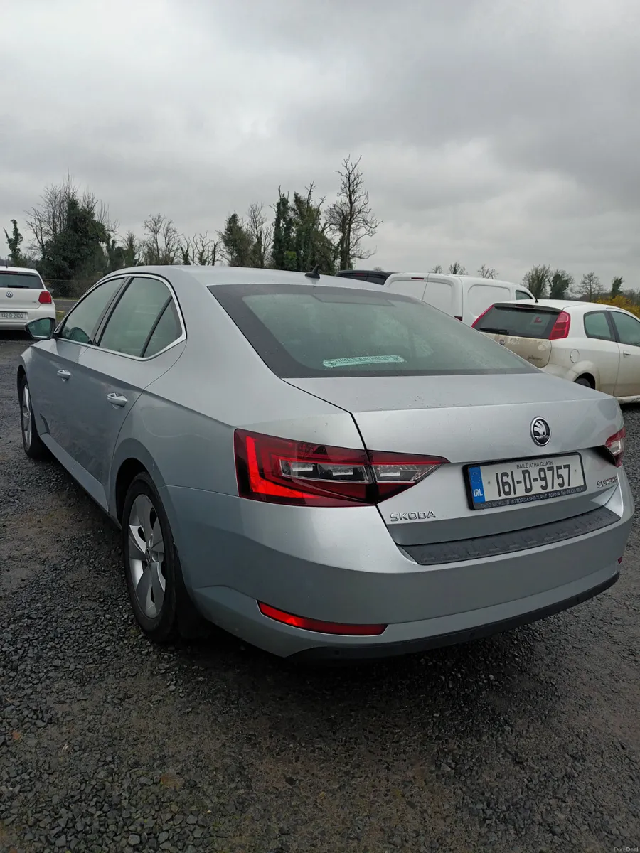 Skoda Superb 2016 - Image 3