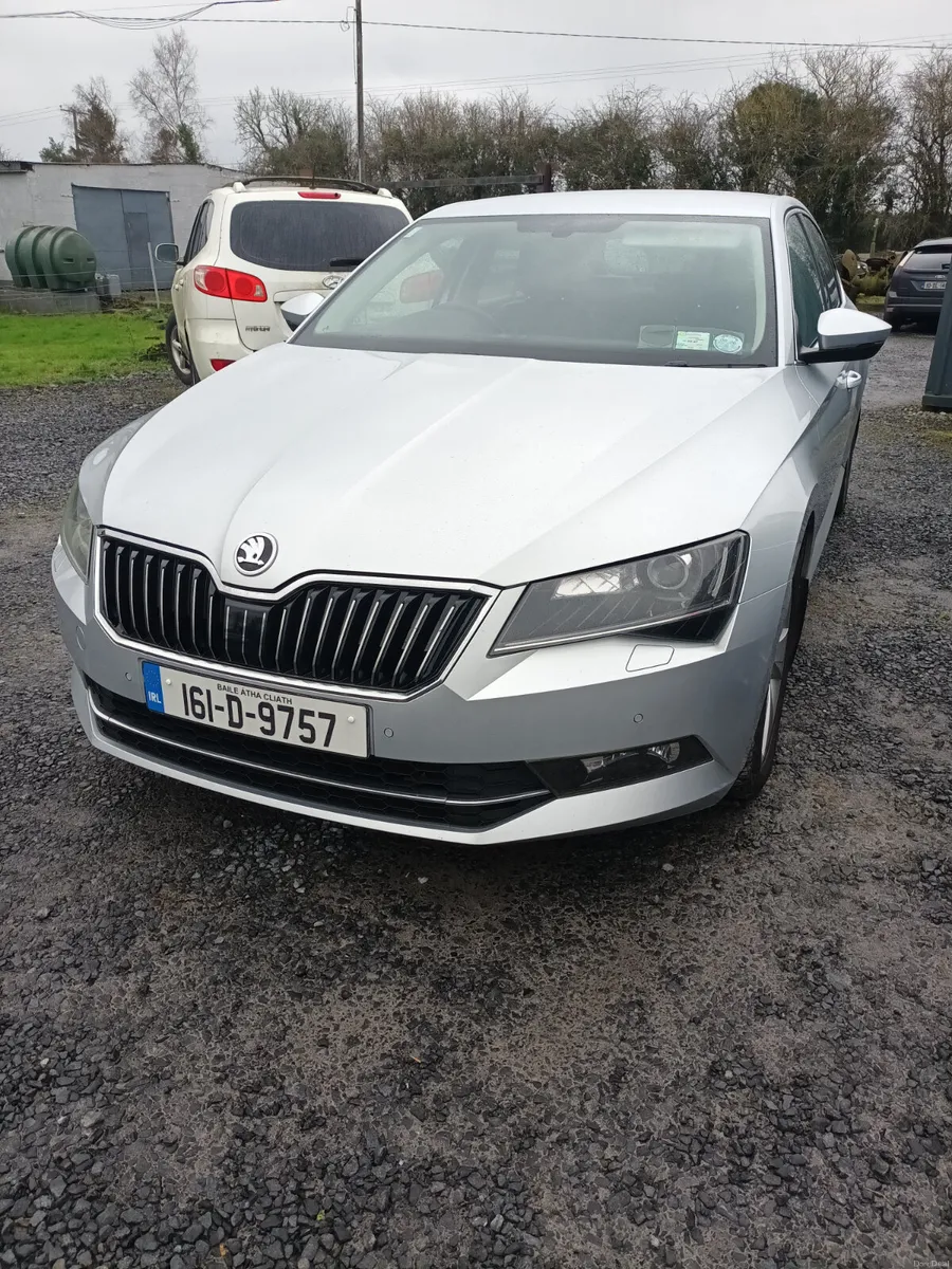 Skoda Superb 2016 - Image 2