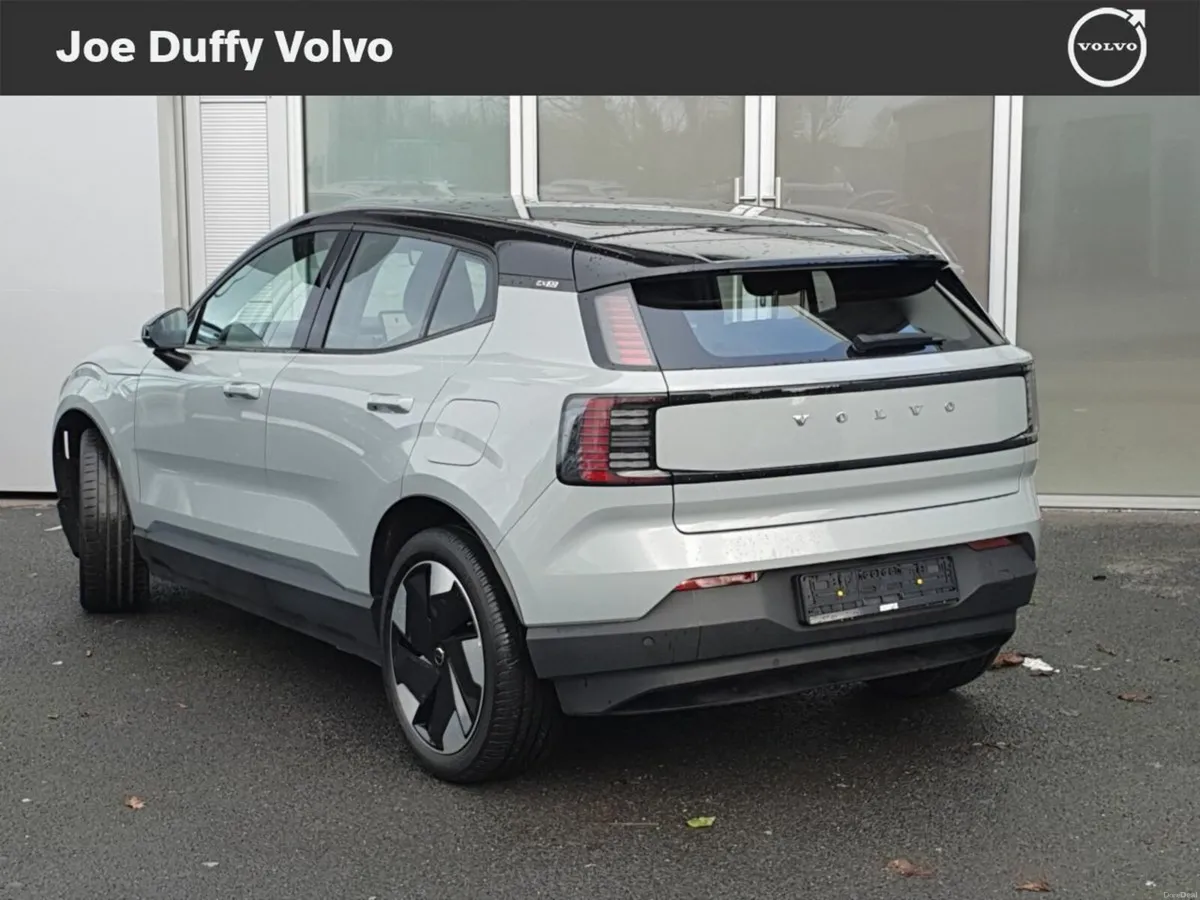 Volvo EX30 Ex30 Plus  Plus Extended Range  272 Sin - Image 3