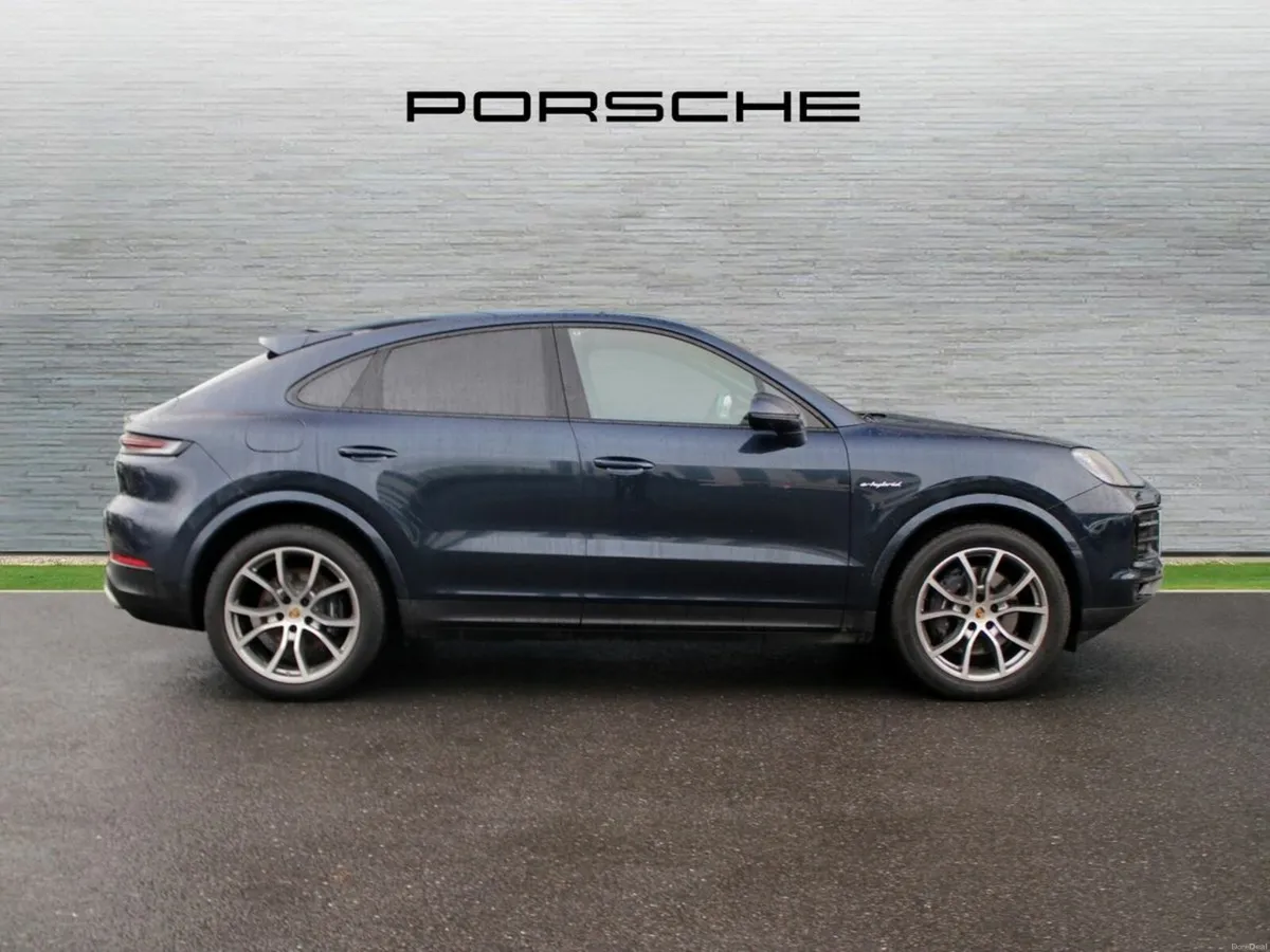 Porsche Cayenne E-Hybrid Coupe - Image 4