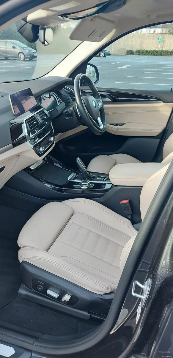 BMW X3 2021, plug in hybrid, premium pack, 82000km - Image 3